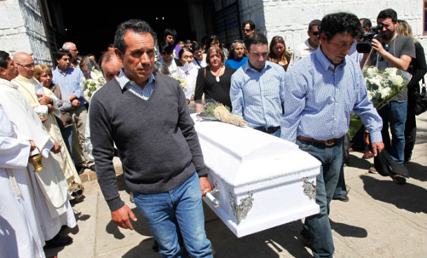 dayane-machali-entierro