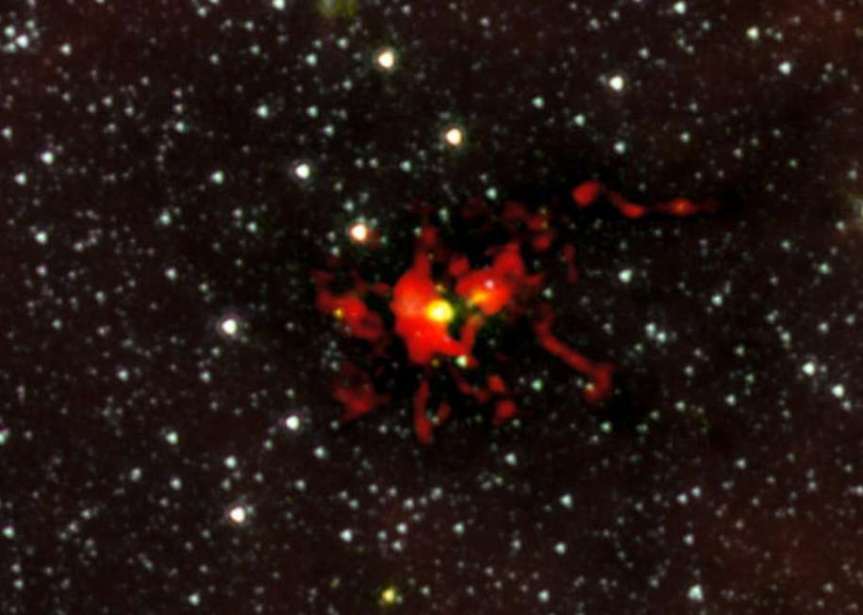 El-nacimiento-de-una-gigantesca-estrella-captado-por-ESO